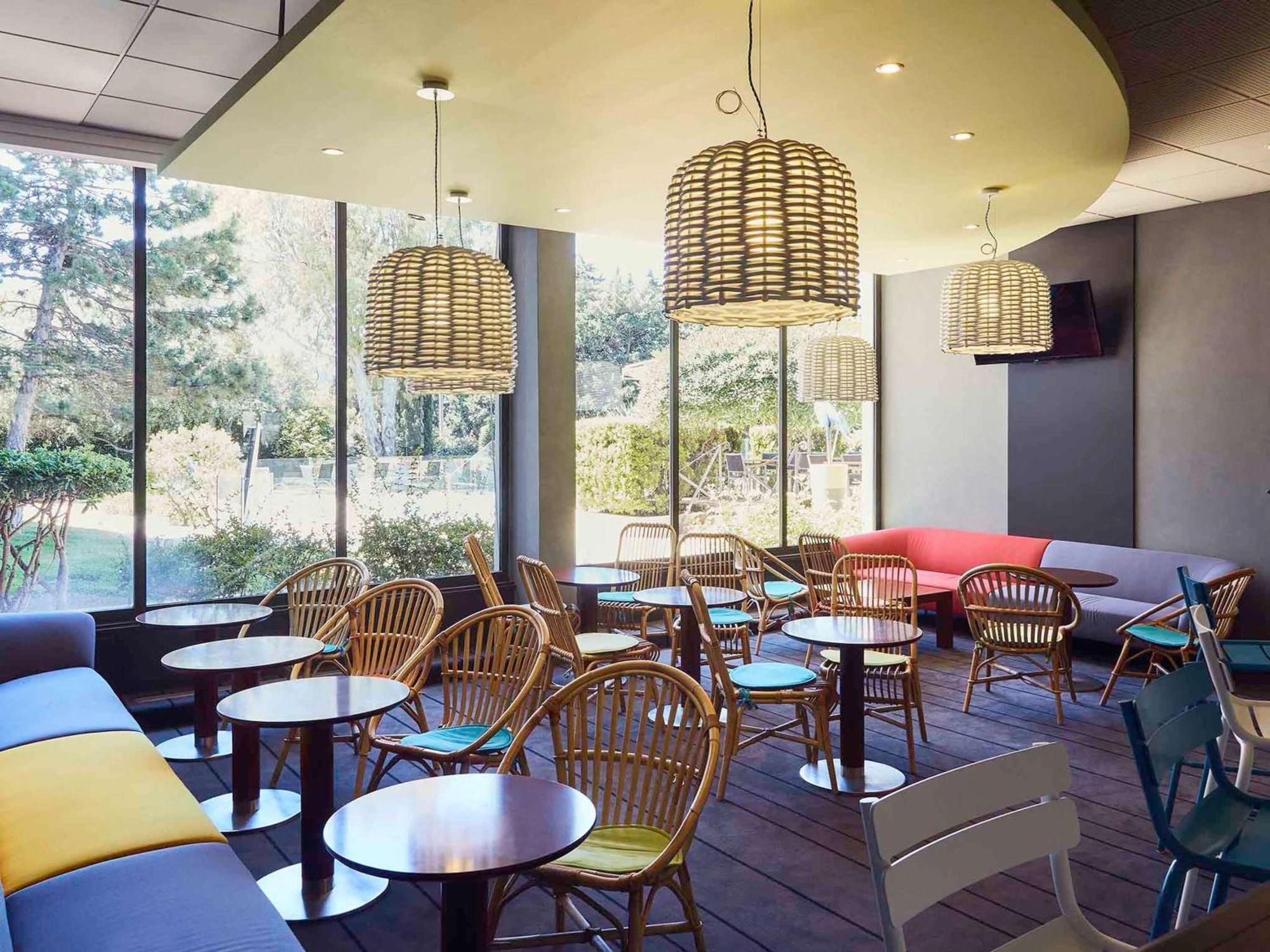Ibis Styles Toulon La Seyne Sur Mer Exterior photo